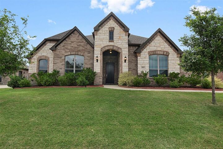 Property Photo: 1953 Silver Falls Drive TX 76028