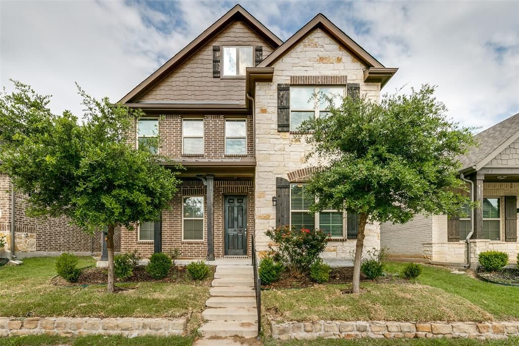 Property Photo: 17660 Sequoia Drive TX 75252