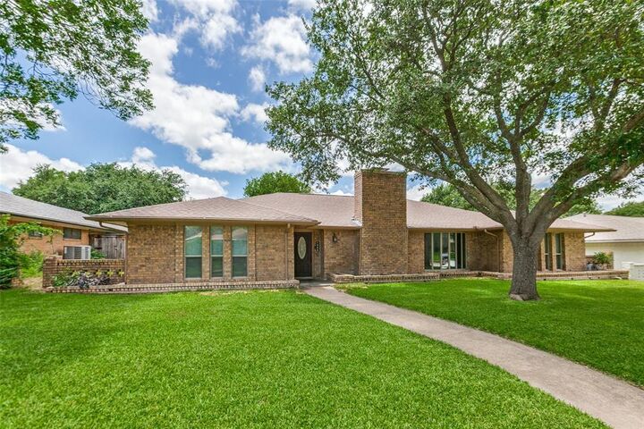 Property Photo:  1908 Westridge Drive  TX 75075 