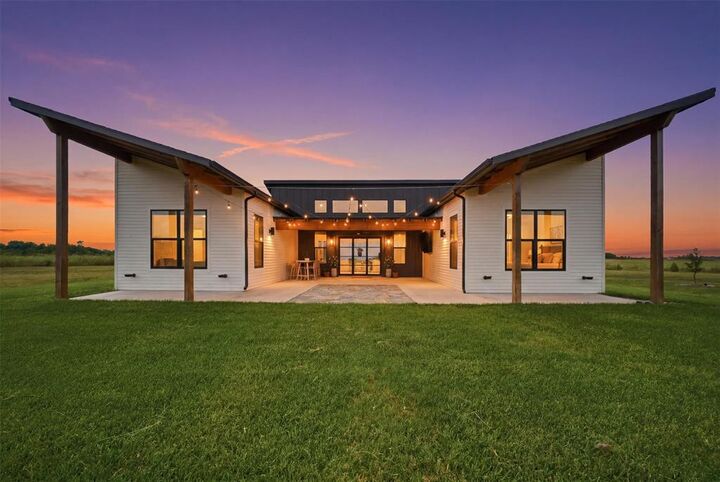 Property Photo: 3240 Fm 55 TX 75165