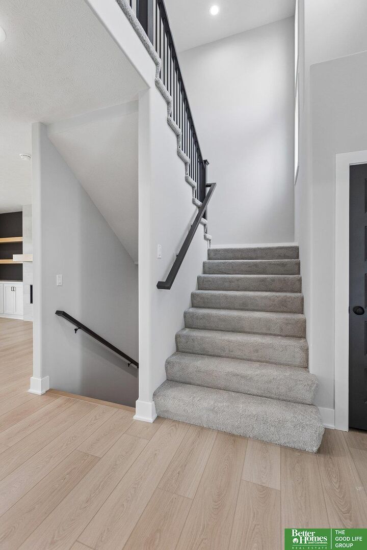 Property Photo:  10714 S 219th Avenue  NE 68028 