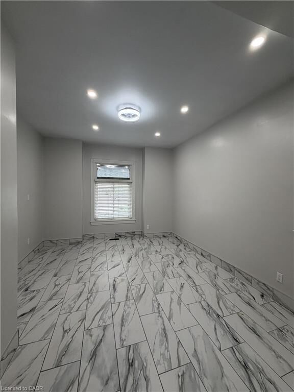 Property Photo: 169 Wentworth Street N 1 ON L8L 5V6
