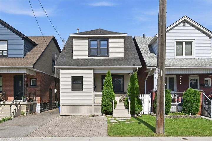 77 Cameron Avenue N — photo 1
