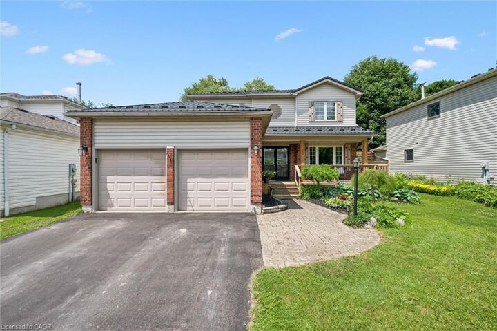 Property Photo: 729 Woodhill Drive ON N1M 3M8