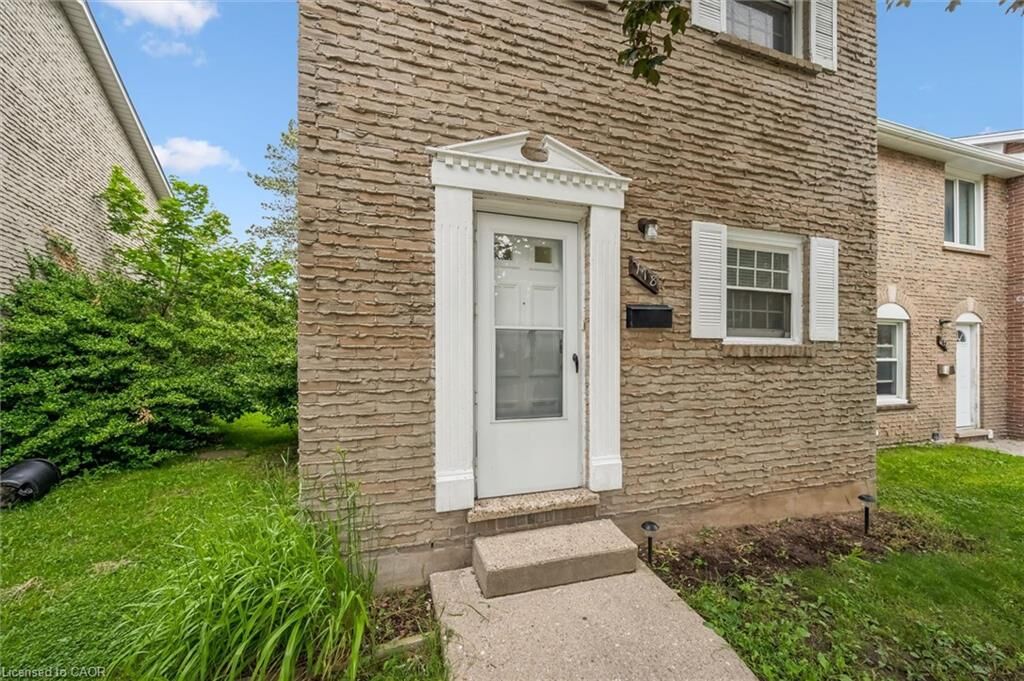 Property Photo: 178 Westcourt Place ON N2L 2R7