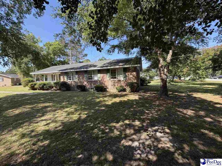 Property Photo: 705 E Moore St SC 29114