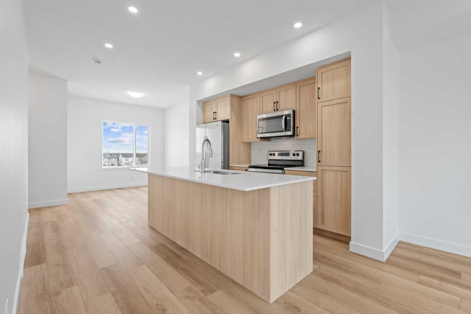 Property Photo: 25 Wildwoods Court SW 1408 AB T4B 5V7