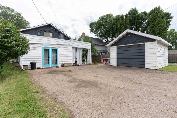 Property Photo: 4714 48 Street AB T4V 1L3