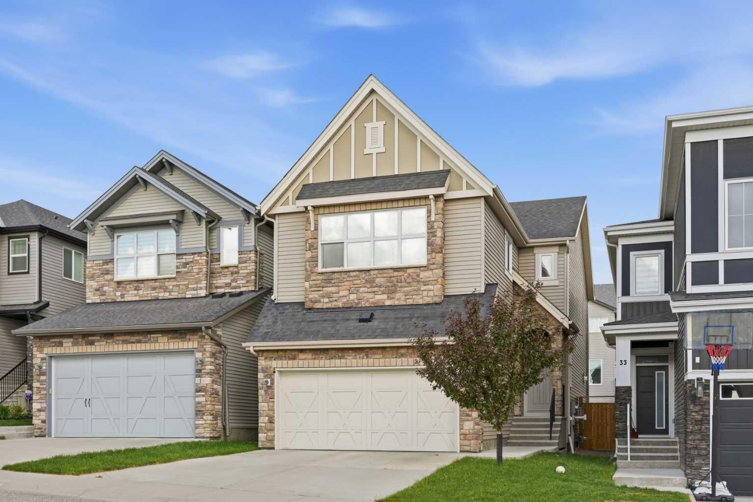 Property Photo:  37 Nolanhurst Crescent NW  AB T3R 0Z3 