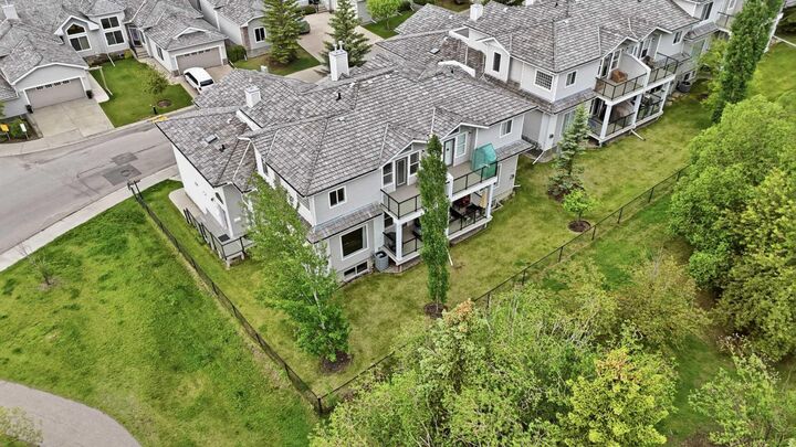Property Photo:  406 Rocky Vista Gardens NW  AB T3G 5V1 