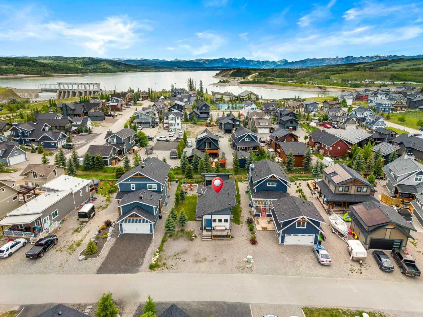Property Photo: 307 Cottageclub Green AB T4C 1B2