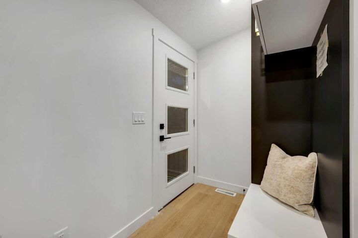 Property Photo:  6316 Travois Crescent NW  AB T2K 3S7 