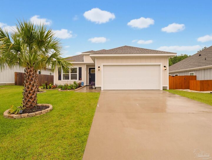Property Photo:  889 Windhill Dr  FL 32533 