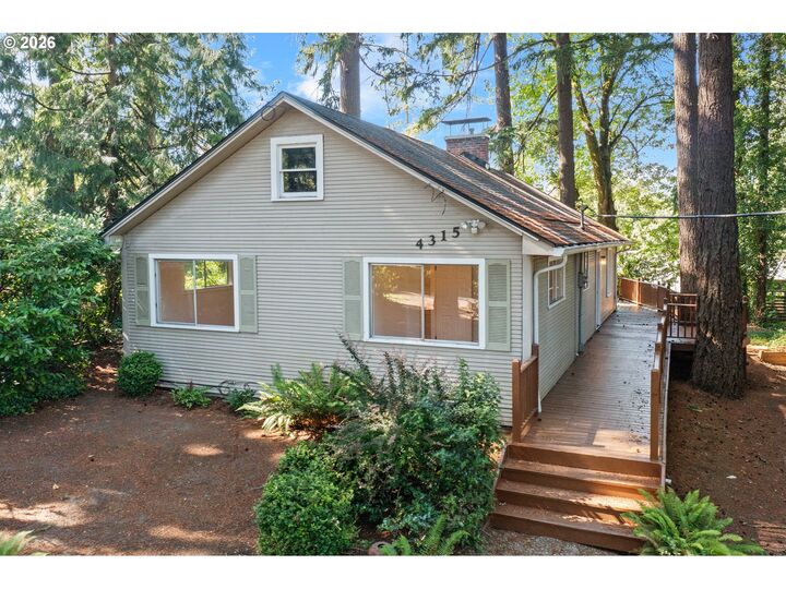 Property Photo: 4315 SW Flower St OR 97221
