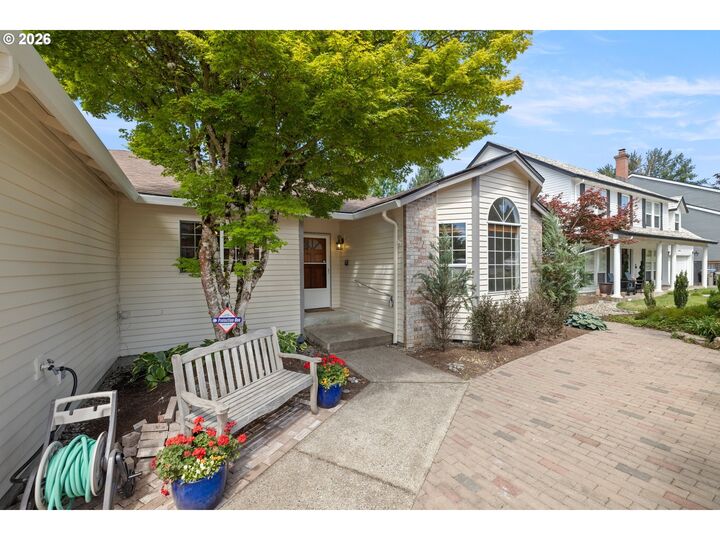 Property Photo: 14855 SW Chardonnay Ave OR 97224