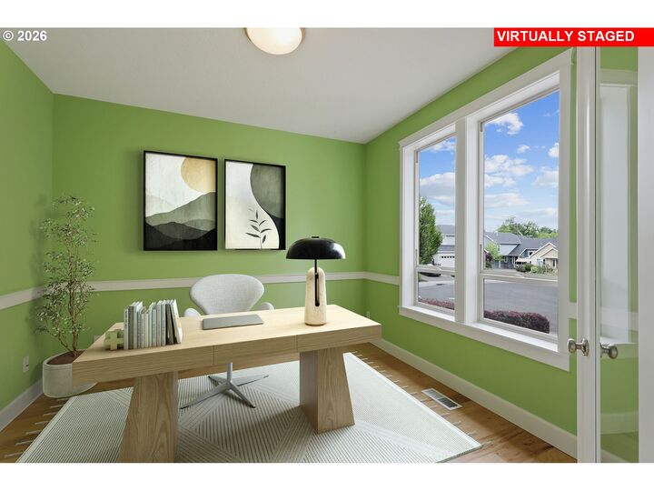Property Photo: 655 NW Willow Glen Pl OR 97006