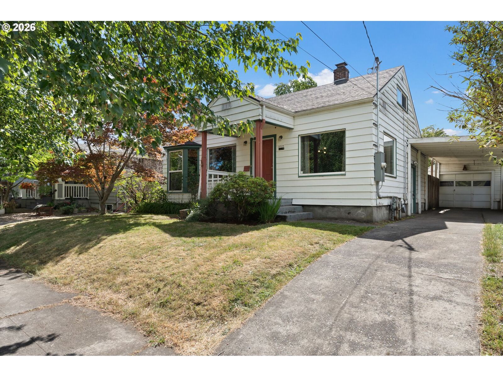 Property Photo: 3525 NE 76th Ave OR 97213