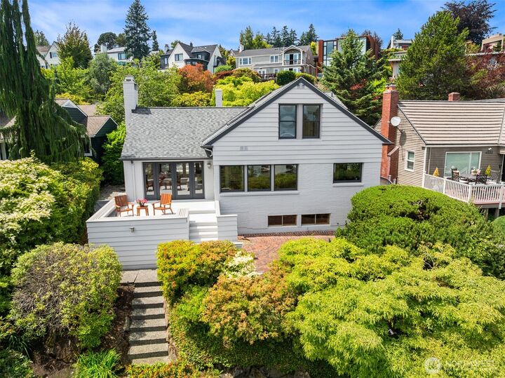 Property Photo: 4529 E Laurel Drive NE WA 98105