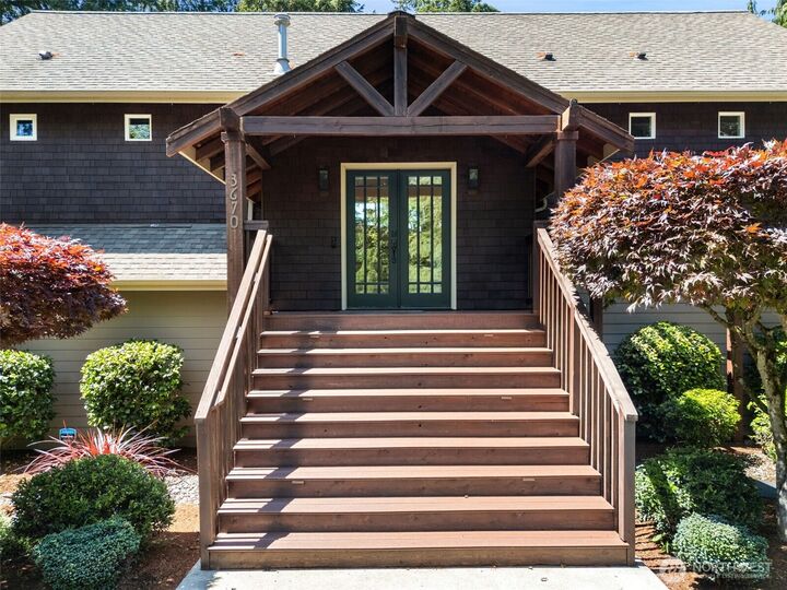 Property Photo:  3670  Sulphur Springs Lane  WA 98310 