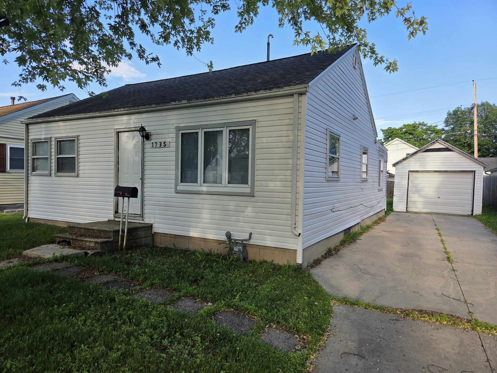 Property Photo:  1735 11th Avenue  WI 54304 