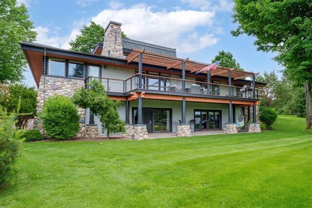 Property Photo: 3333 Kirkridge Drive MI 49690