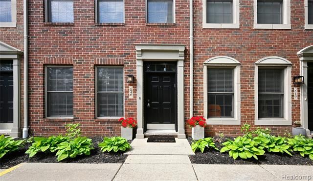 Property Photo: 548 Graten Street MI 48009