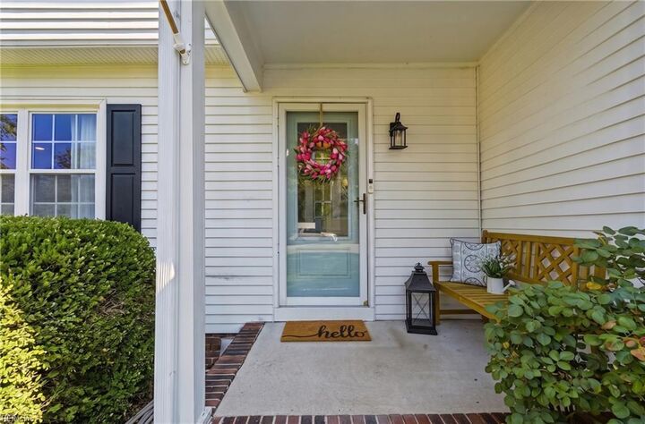 Property Photo:  10 Locust Rn  VA 23662 