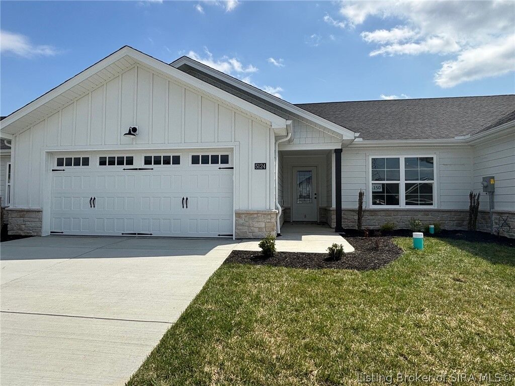 Property Photo: 5124 Woodstone Circle 150 IN 47130
