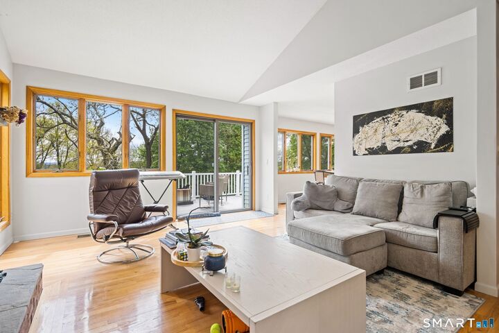 Property Photo:  39 Brightwood Lane  CT 06110 