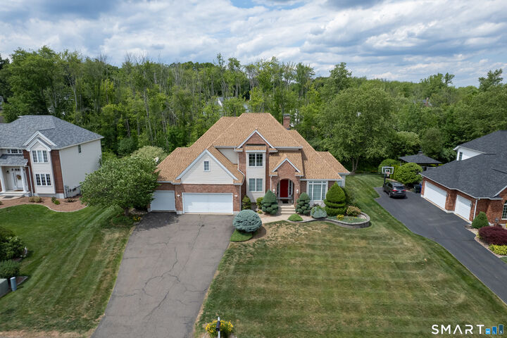 Property Photo:  21 Westmont Road  CT 06109 