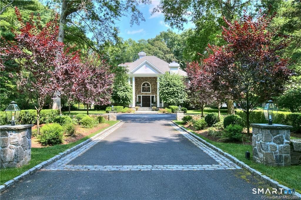 Property Photo: 62 Weston Road CT 06880