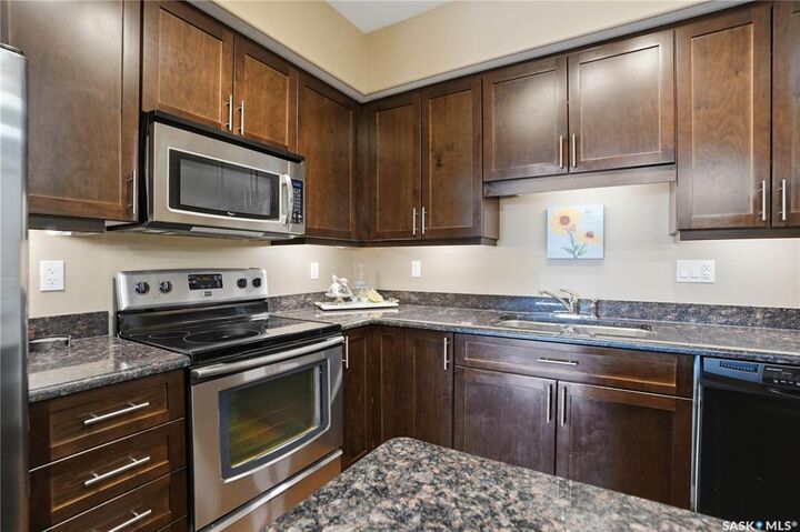 Property Photo:  227 Pinehouse Drive 311  SK S7K 4W9 