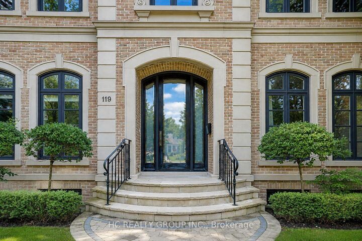 Property Photo:  119 Strathallan Boulevard  ON M5N 1S9 