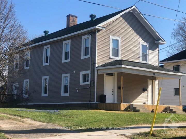 Property Photo: 58 Harvey Street ON K7H 1W9