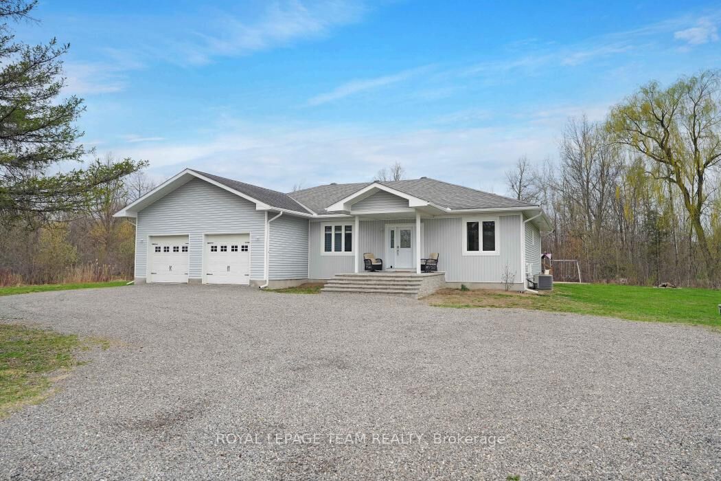 Property Photo: 986 South Gower Drive ON K0G 1J0