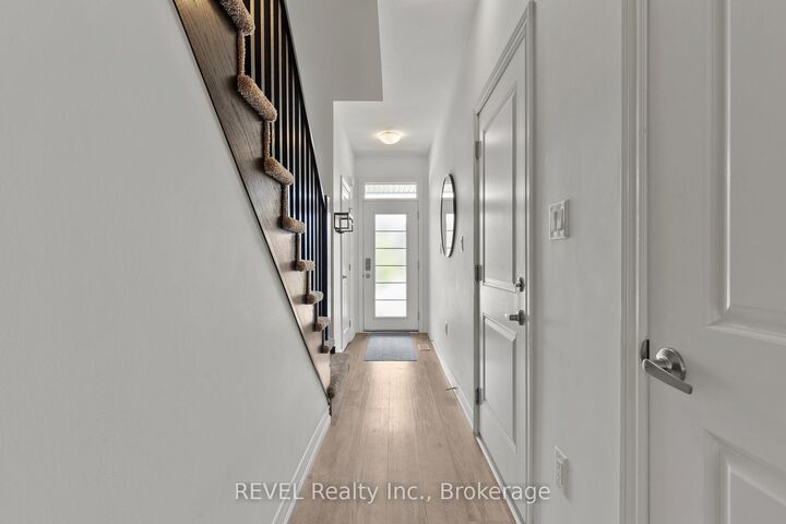 Property Photo: 3954 Crown Street ON L3J 0T1