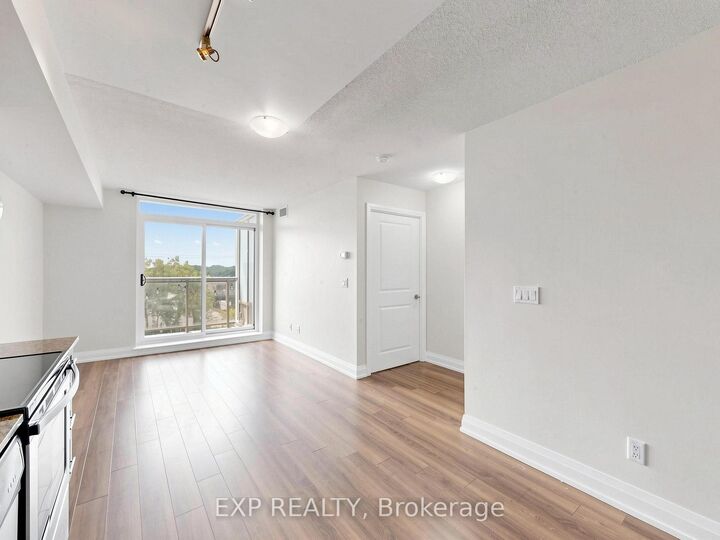 3520 Danforth Avenue 415 — photo 1