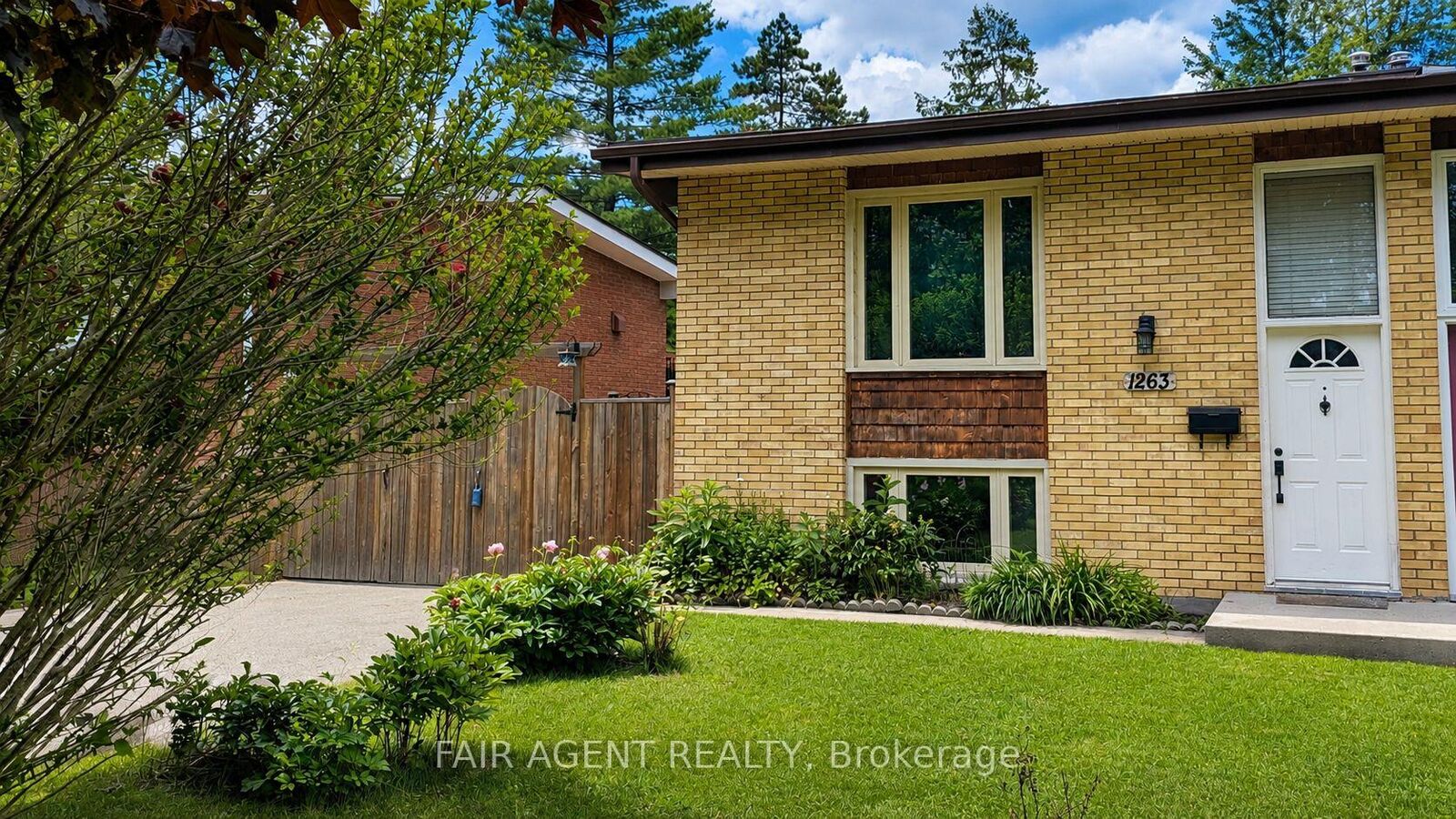 Property Photo: 1263 Sorrel Road ON N5V 2N6
