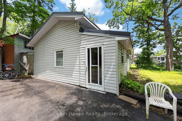 Property Photo: 32 Long Point Road ON L0K 2C0