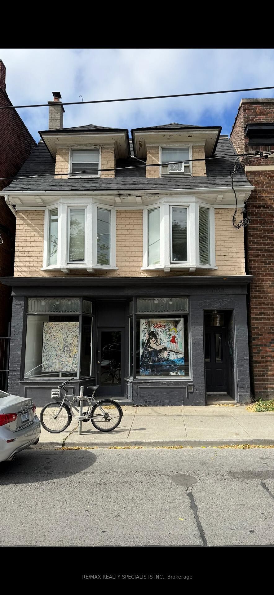 Property Photo: 1052 Bathurst Street ON M5R 3G7