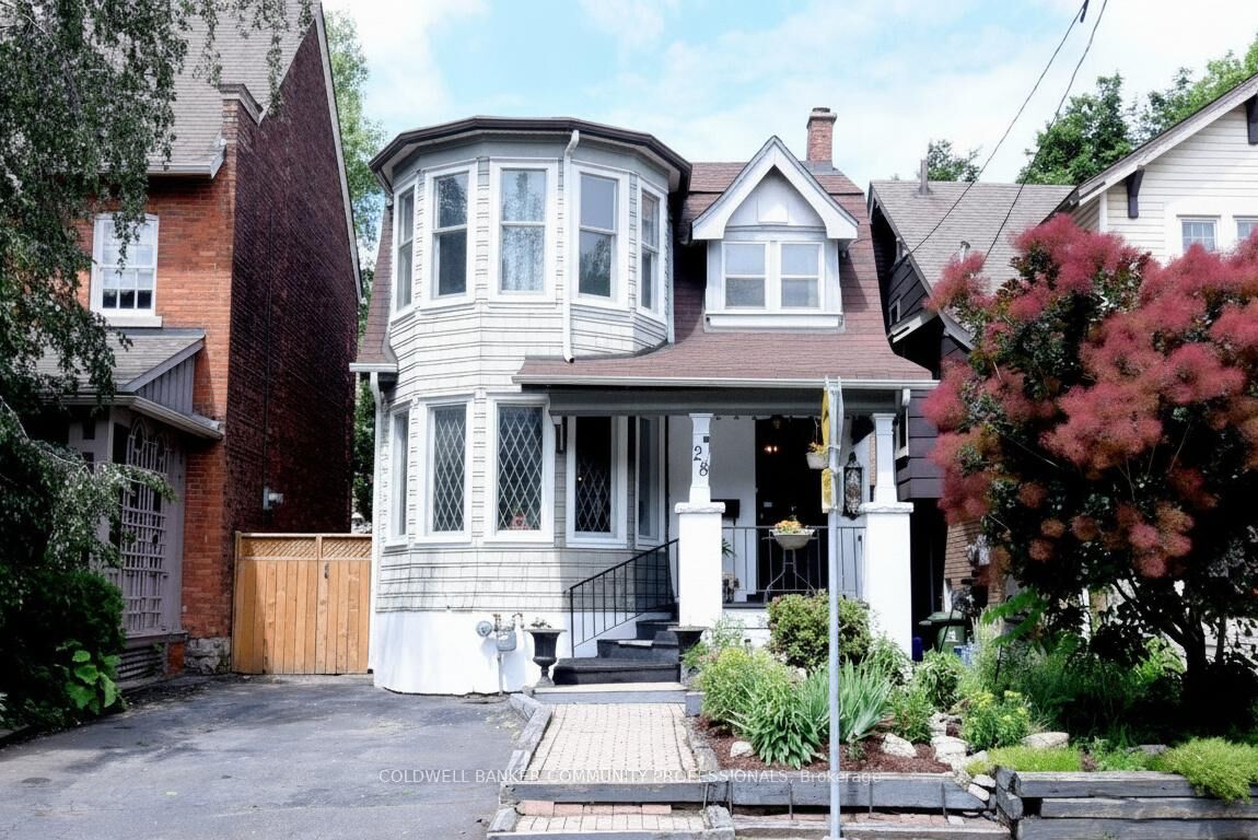 Property Photo:  28 St Clair Avenue  ON L8M 2N3 