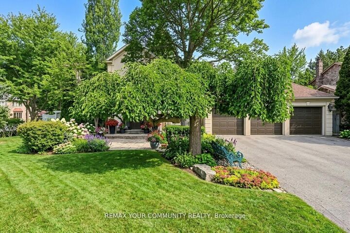 Property Photo: 30 Deanbank Drive ON L3T 1Z3