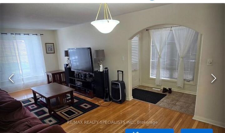 Property Photo: 35 Triple Crown Drive ON L6S 0A4
