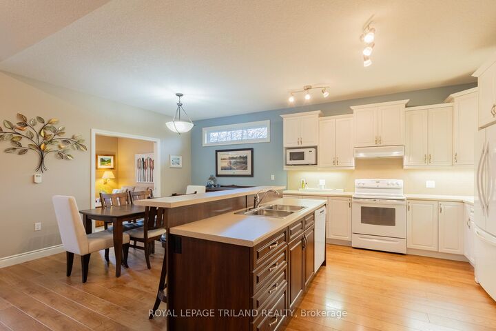 Property Photo: 19 Erin Place ON N0M 1T0