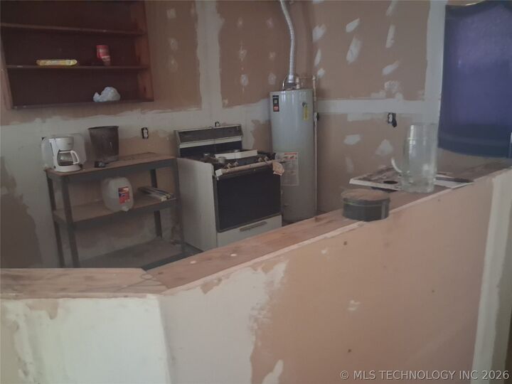 Property Photo: 805 SW 4th Street OK 73049