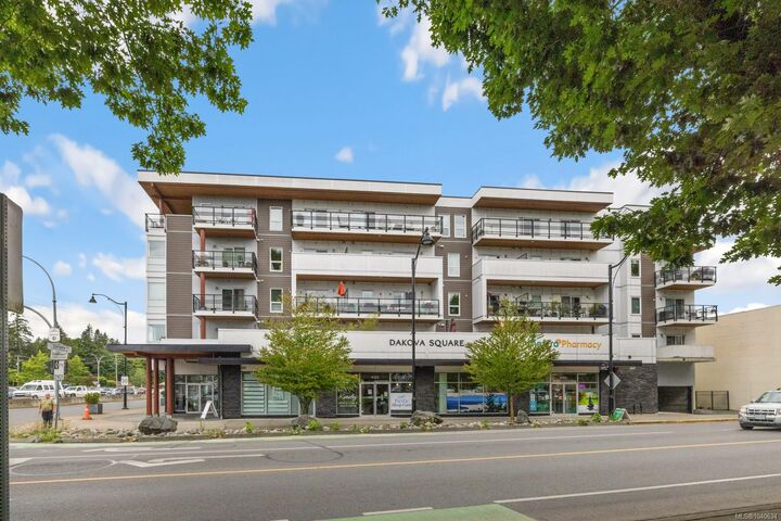 15 Canada Ave #206 — photo 1
