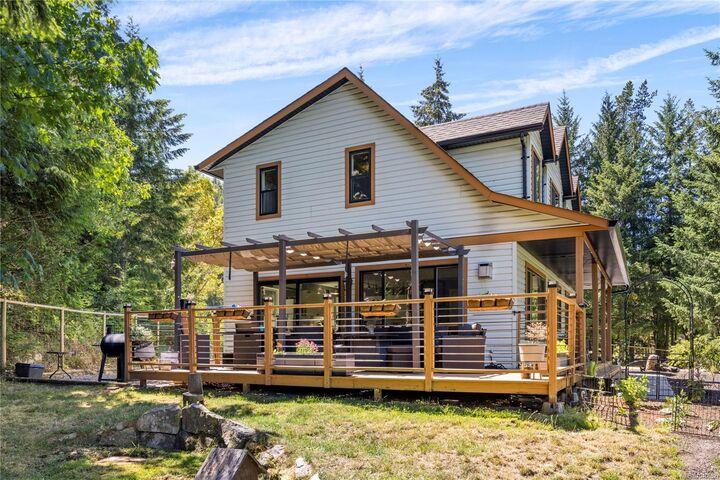 Property Photo: 1691 Meadowood Way BC V9K 2S3