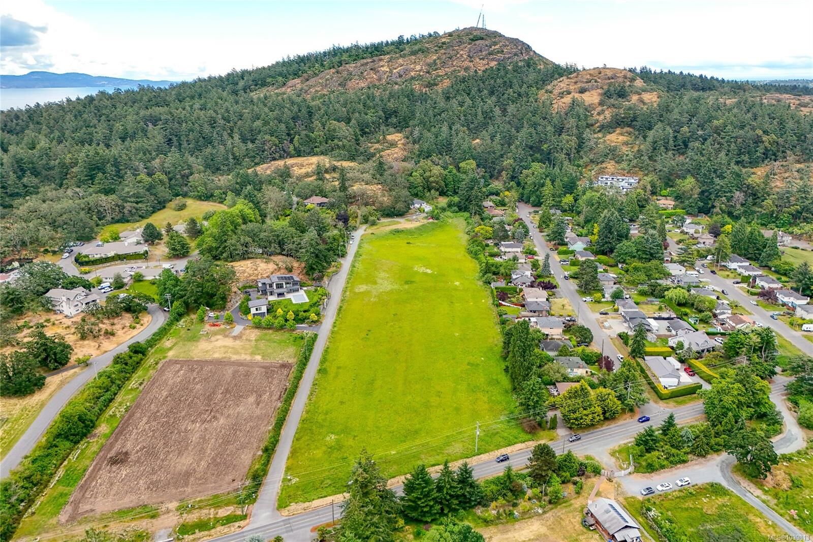 Property Photo:  4525 Blenkinsop Rd  BC V8X 2C7 