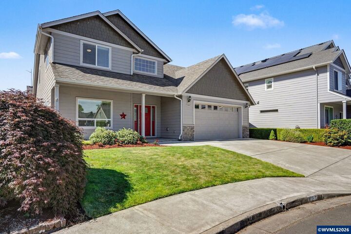 Property Photo: 1162 Lent Ct NE OR 97303