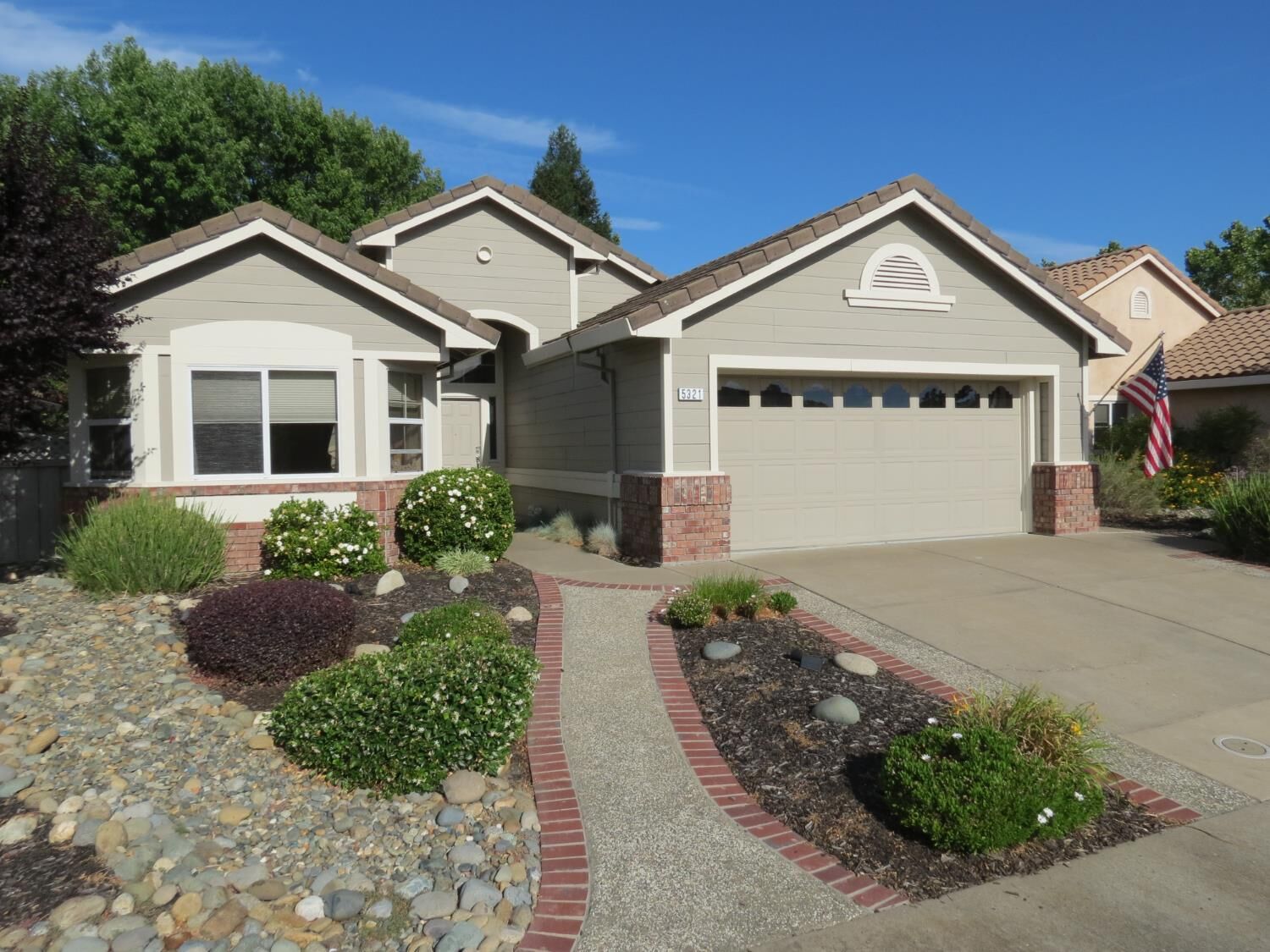 Property Photo:  5321 Angelrock Loop  CA 95747 
